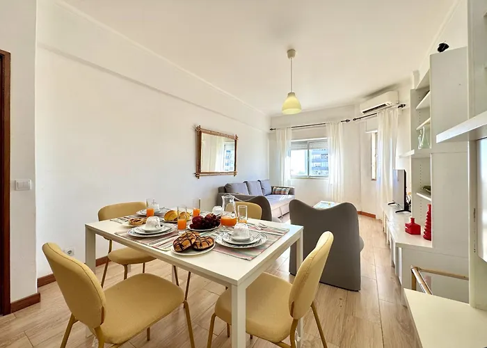 3 By Homing Appartement *